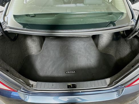 Used 2015 Nissan Versa SV image 25