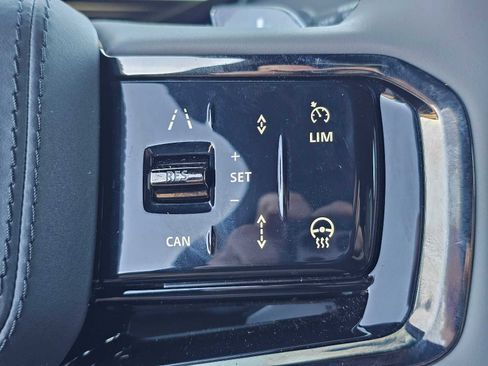 New 2025 Land Rover Range Rover Sport SV Edition Two image 28