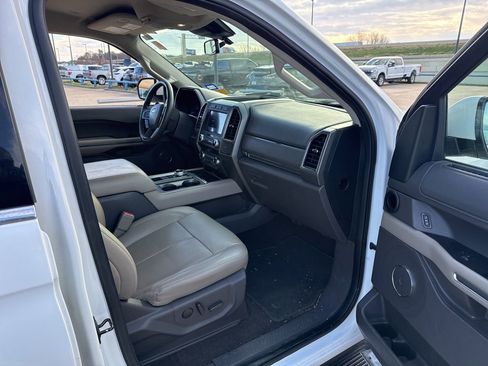 Used 2020 Ford Expedition Max XLT w/ Equipment Group 202A image 15