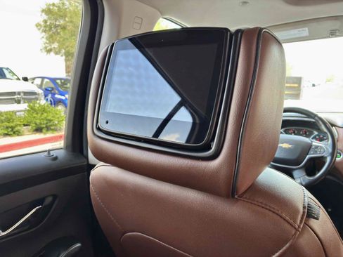 Used 2018 Chevrolet Traverse High Country w/ LPO, 'HIT The Road' Package AWD/4WD image 58