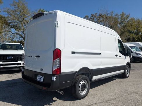 New 2026 Ford Transit 250 148 Medium Roof w/ Load Area Protection Package RWD image 5