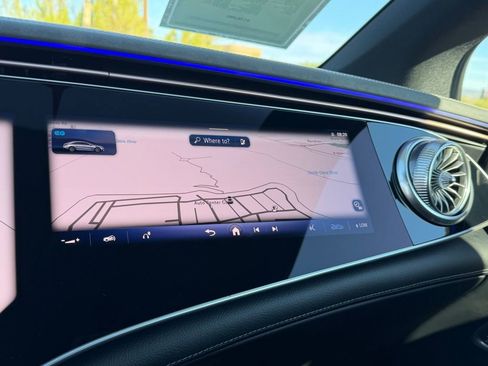 Used 2025 Mercedes-Benz EQS 580 4MATIC Sedan image 24