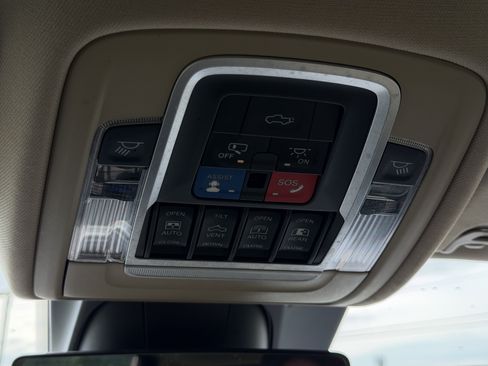 Used 2020 RAM 1500 Limited AWD/4WD image 30
