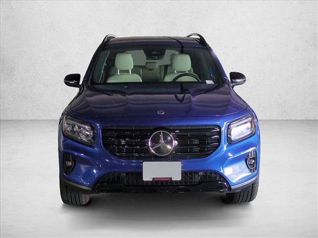 Used 2026 Mercedes-Benz GLB 250 image 2