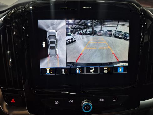 Certified 2023 Chevrolet Traverse High Country AWD/4WD image 16