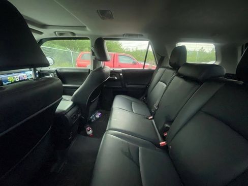 Used 2015 Toyota 4Runner Trail Premium AWD/4WD image 17