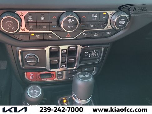Used 2026 Jeep Wrangler Unlimited Rubicon 392 w/ Quick Order Package 27X Moab AWD/4WD image 30