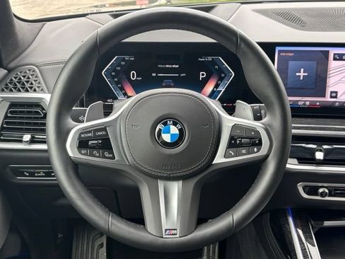 Used 2026 BMW X7 xDrive40i w/ M Sport Package AWD/4WD image 22