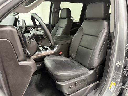 Used 2025 Chevrolet Silverado 2500 LTZ w/ LTZ Convenience Package image 10