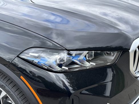 Used 2026 BMW X5 xDrive40i image 11