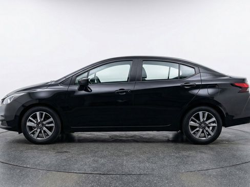 Used 2025 Nissan Versa SV image 5