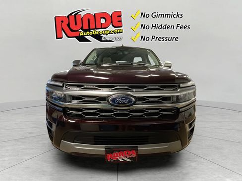 Used 2024 Ford Expedition Platinum AWD/4WD image 9