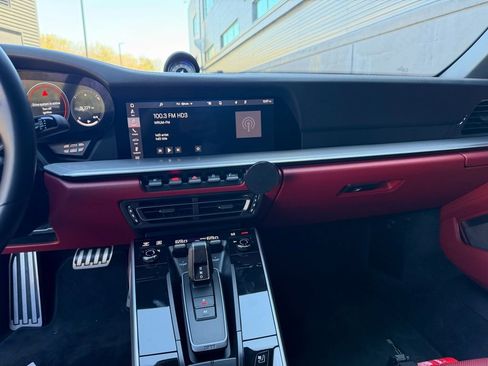 Certified 2021 Porsche 911 Turbo S image 24