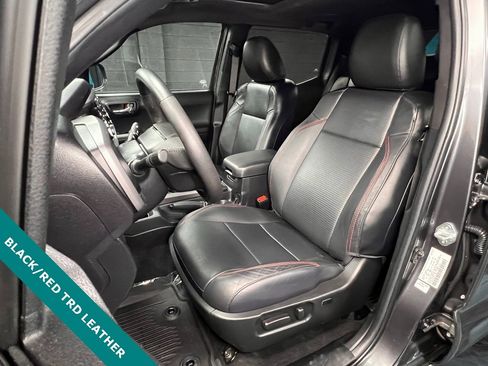 Used 2022 Toyota Tacoma TRD Pro image 3