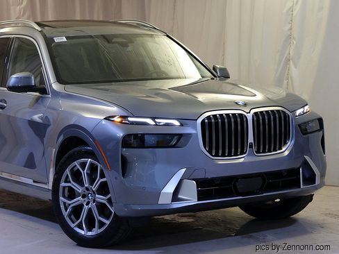 Used 2026 BMW X7 xDrive40i AWD/4WD image 2