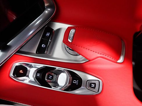 Used 2022 Chevrolet Corvette Stingray Premium Cpe w/ Z51 Performance Package RWD image 33