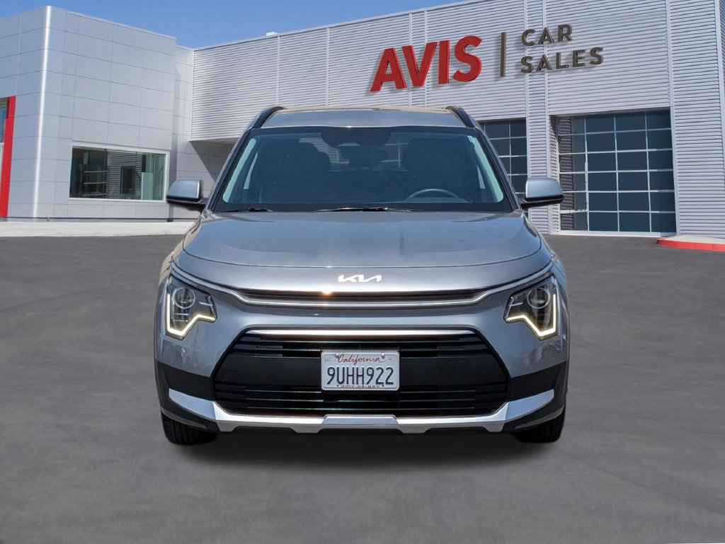 Used 2025 Kia Niro LX FWD image 2