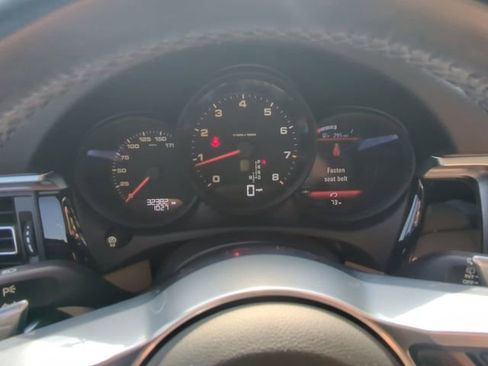 Used 2019 Porsche Macan AWD/4WD image 27