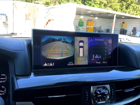 Used 2016 Lexus LX 570 4WD w/ Luxury Package image 50