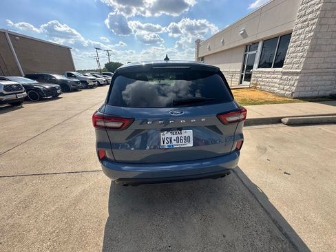 Used 2024 Ford Escape ST-Line w/ Tech Pack #1 FWD image 7