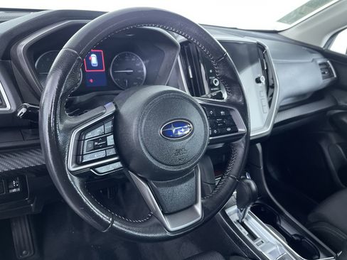 Used 2023 Subaru Ascent Premium w/ Convenience Package image 16