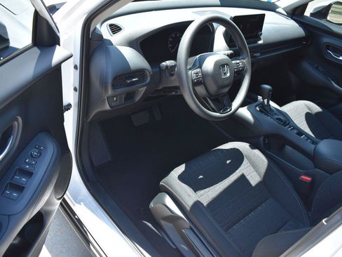 Used 2024 Honda HR-V LX image 19