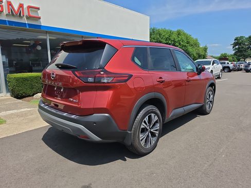 Used 2023 Nissan Rogue SV AWD/4WD image 3