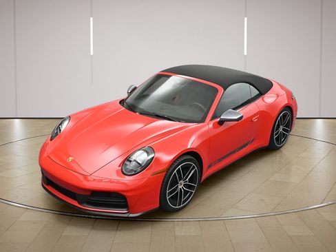 Certified 2026 Porsche 911 Carrera T RWD image 34