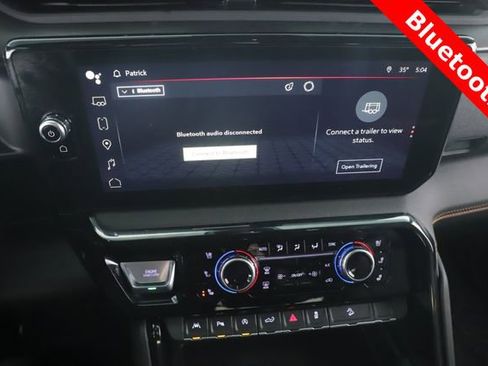 Used 2024 GMC Sierra 1500 AT4 w/ Technology Package image 5