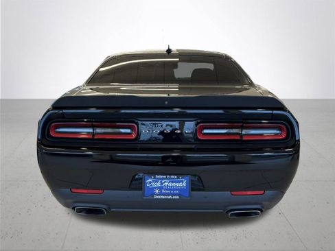 Used 2018 Dodge Challenger R/T Scat Pack w/ Driver Convenience Group image 8