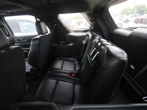 Used 2019 Ford Explorer Sport w/ Equipment Group 401A AWD/4WD image 16