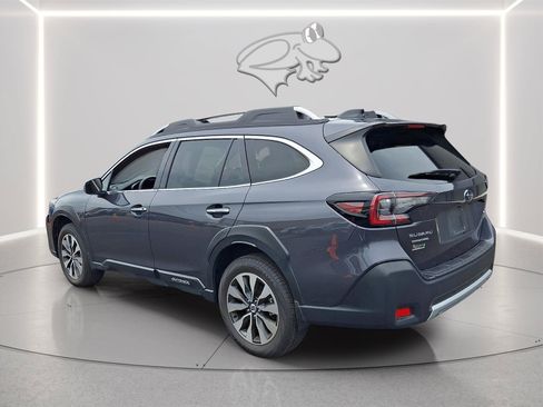 Used 2024 Subaru Outback Touring XT AWD/4WD image 3
