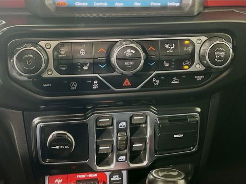 Used 2021 Jeep Wrangler Unlimited Rubicon image 20