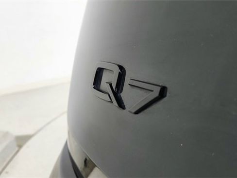 Used 2024 Audi Q7 3.0T Prestige w/ Prestige Package image 19