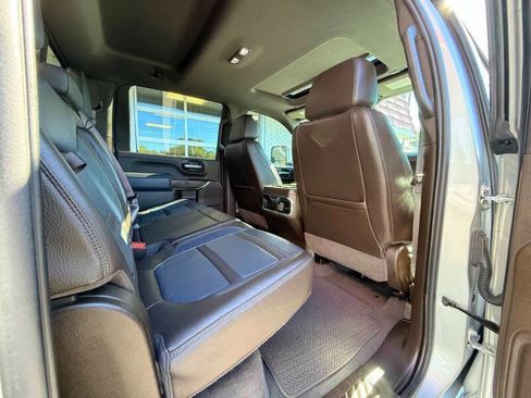 Used 2023 GMC Sierra 2500 Denali w/ Denali Ultimate Package AWD/4WD image 34