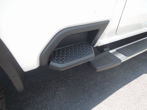 New 2025 Chevrolet Silverado 2500 LTZ w/ LTZ Convenience Package image 36