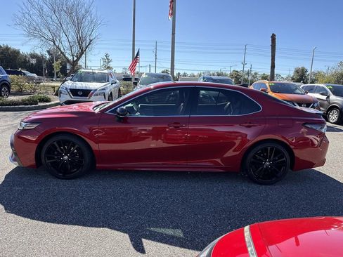 Used 2021 Toyota Camry XSE image 7