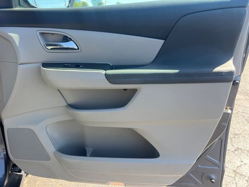 Used 2016 Honda Odyssey SE image 20