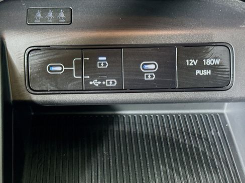 Used 2024 Hyundai Kona SEL FWD image 26