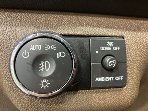 Used 2013 GMC Acadia SLT image 16