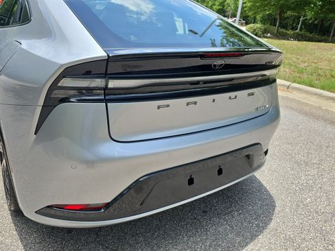 New 2026 Toyota Prius Plug-In Hybrid FWD image 32
