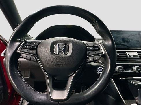 Used 2018 Honda Accord Sport image 13