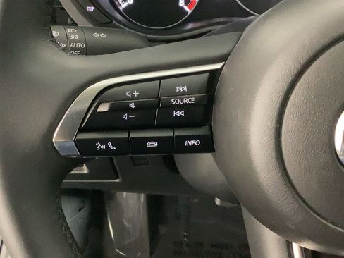 Certified 2025 MAZDA MAZDA3 s image 19