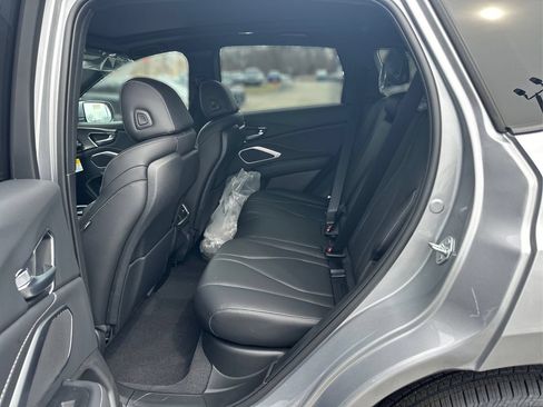 New 2026 Acura RDX SH-AWD image 12