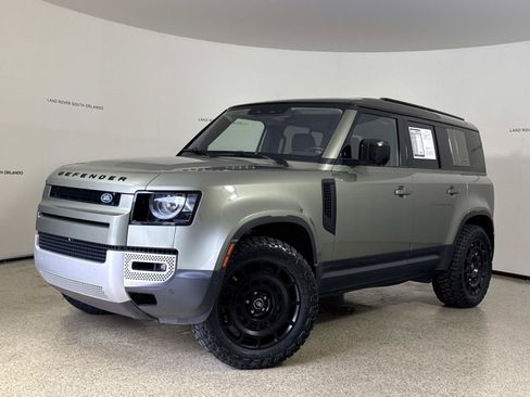 Used 2020 Land Rover Defender 110 SE AWD/4WD image 1