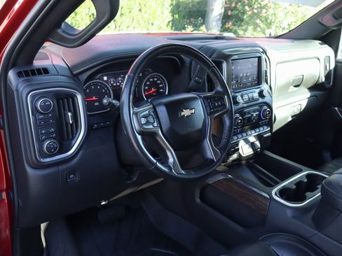 Used 2022 Chevrolet Silverado 1500 High Country w/ Technology Package image 20