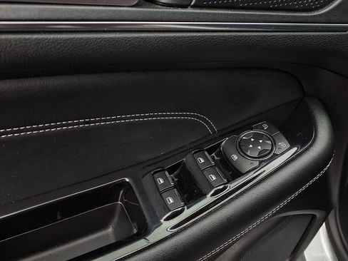 Used 2020 Ford Edge Titanium w/ Equipment Group 301A image 19