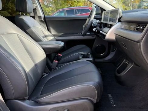 Used 2024 Hyundai Ioniq 5 Limited image 16