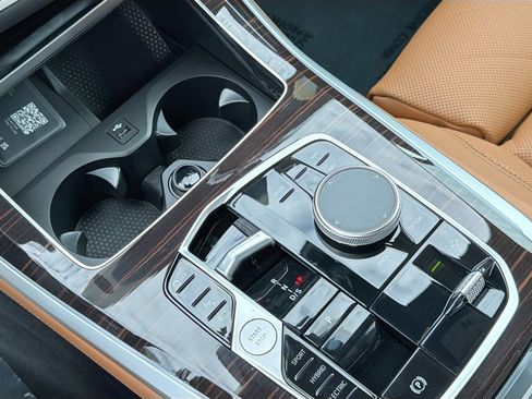 New 2026 BMW X5 xDrive50e image 28