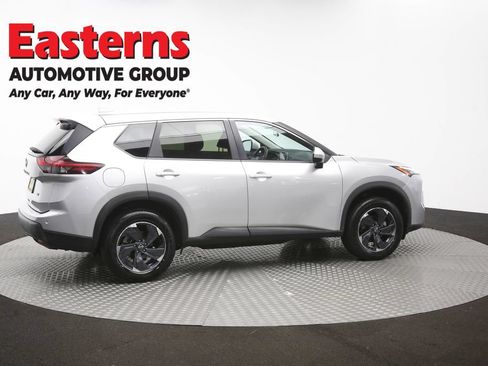Used 2024 Nissan Rogue SV FWD image 42